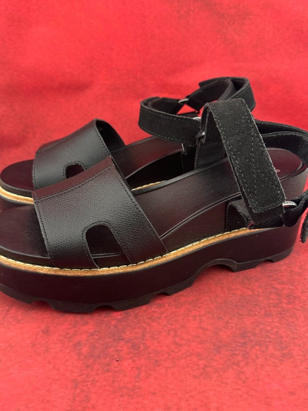 SOREL WOMEN'S BLACK LEATHER PLATFORM SANDALS HOOK & LOOP ANKLE STRAPS SIZE 9 - Picture 2 of 8